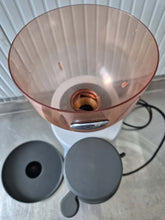 Carica l'immagine nel visualizzatore di Gallery, Macinacaffè professionale "La San Marco"