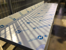 Carica l'immagine nel visualizzatore di Gallery, Banco a giorno in acciaio inox da 240 cm con ripiano inferiore