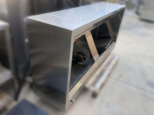 Carica l'immagine nel visualizzatore di Gallery, Cappa a muro 2 metri con motore aspirante