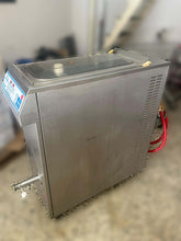 Carica l'immagine nel visualizzatore di Gallery, Pastorizzatore Carpigiani Pastomaster 60 Tronic