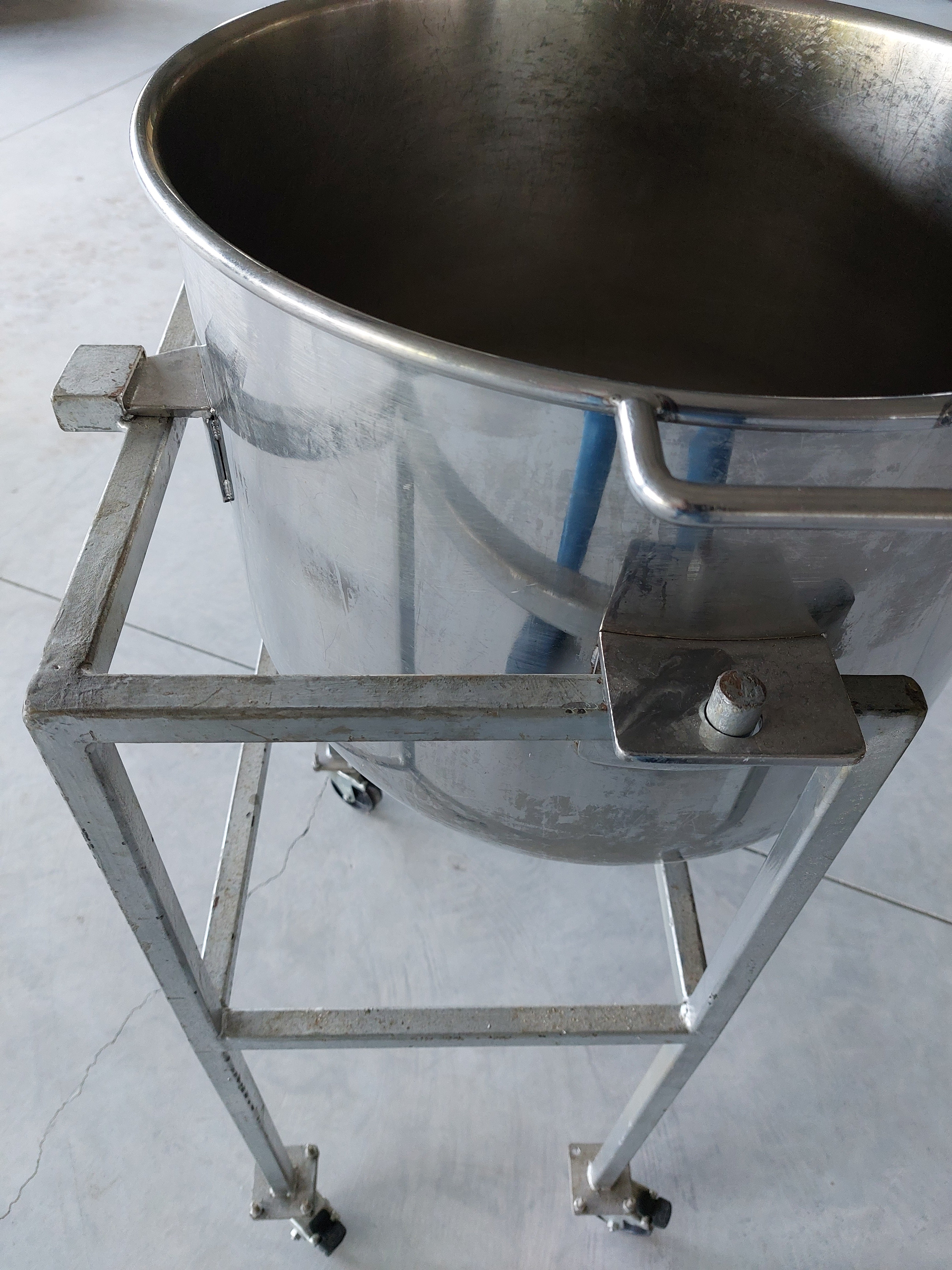 Vasca Inox per planetaria Pietroberto 60lt con carrello - Dea Distribuzione