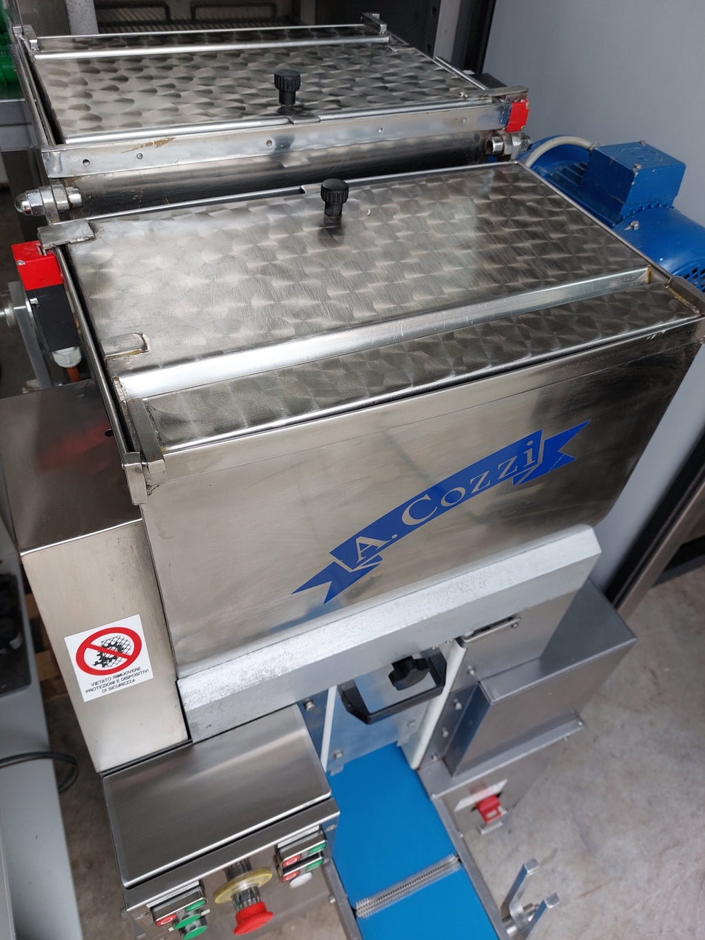 Macchina per produzione pasta fresca Cilindro Automatico - immagine 2