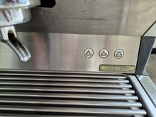 Carica l&#39;immagine nel visualizzatore di Gallery, Macchina da caffè doppio gruppo &quot;La San Marco&quot;
