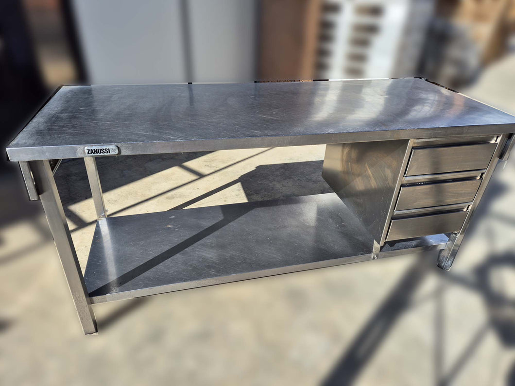 Tavolo di lavoro inox Zanussi con 3 cassetti dim. 180x70