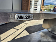 Carica l&#39;immagine nel visualizzatore di Gallery, Tavolo di lavoro inox Zanussi con 3 cassetti dim. 180x70
