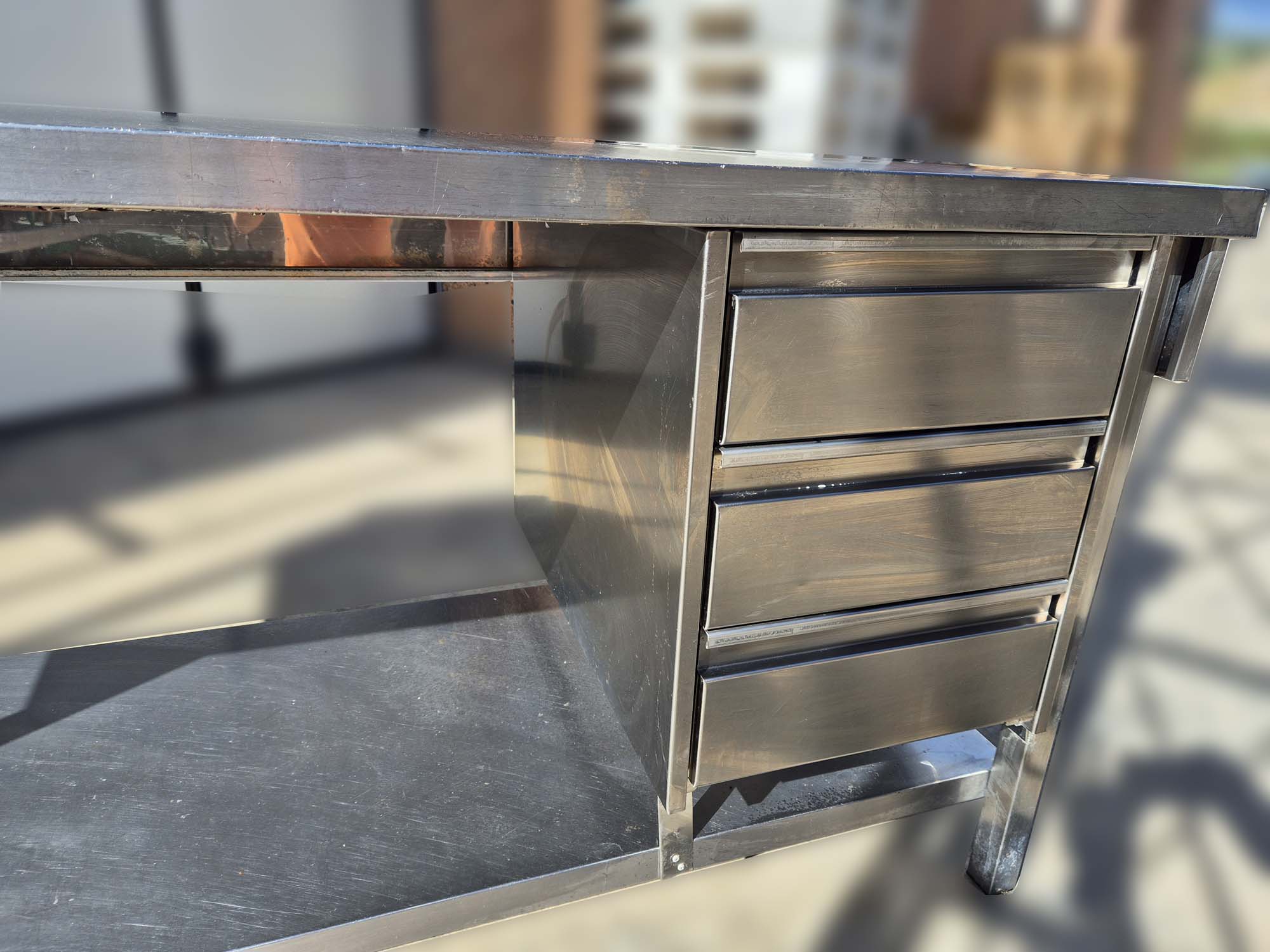 Tavolo di lavoro inox Zanussi con 3 cassetti dim. 180x70 - immagine 3