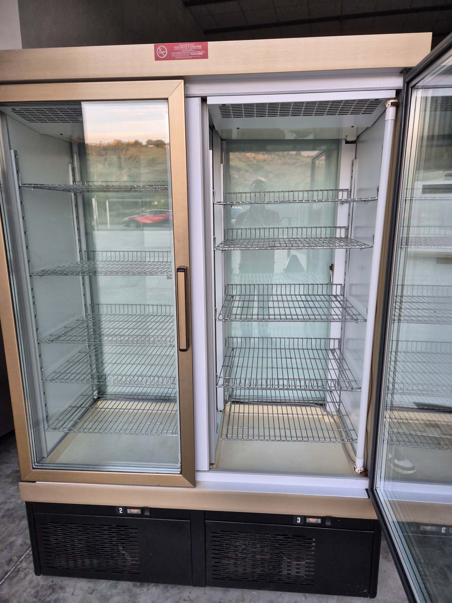 Vetrina pasticceria positiva LONGONI