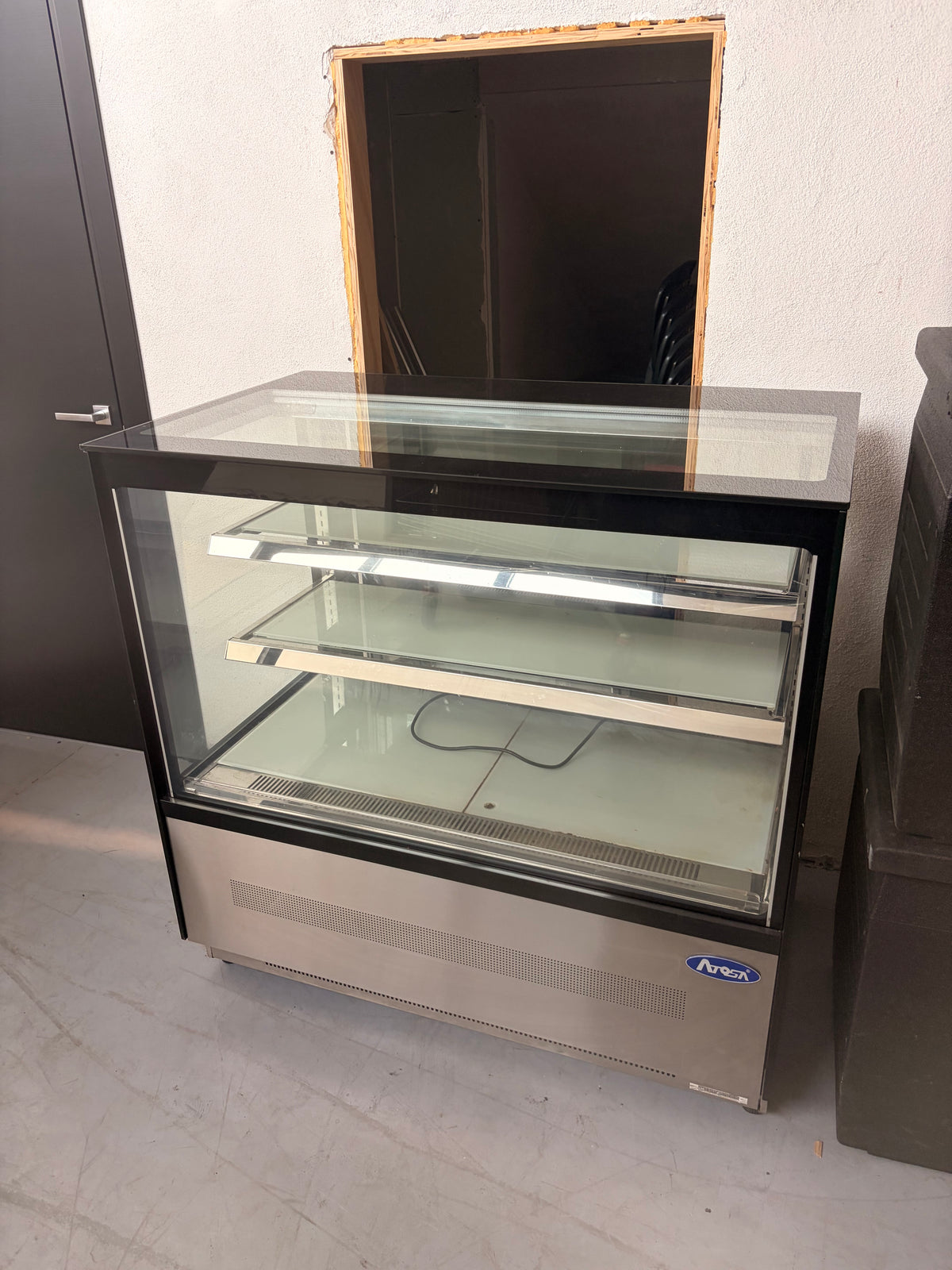 Vetrina refrigerata pasticceria ATOSA WDF127F usata – Anno 2020