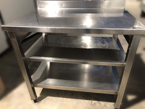 Banco a giorno in acciaio inox 100x70 con 2 ripiani