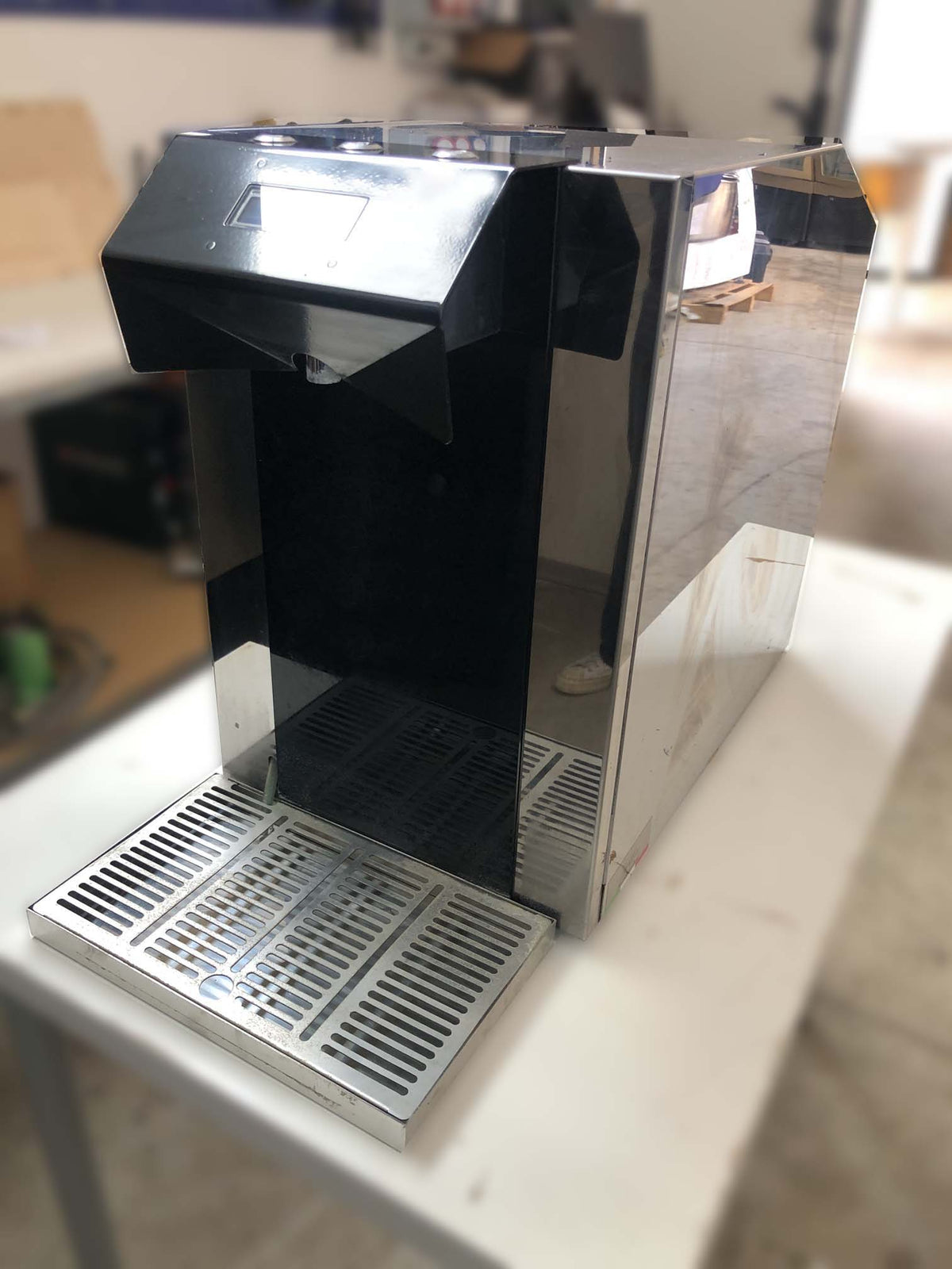 Erogatore d’acqua professionale per bar, ristoranti, Hotel