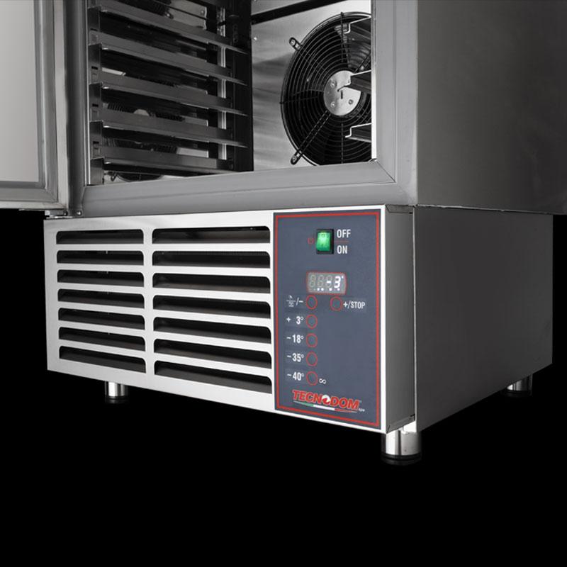 Abbattitore 5 teglie TECNODOM - Dea Distribuzione