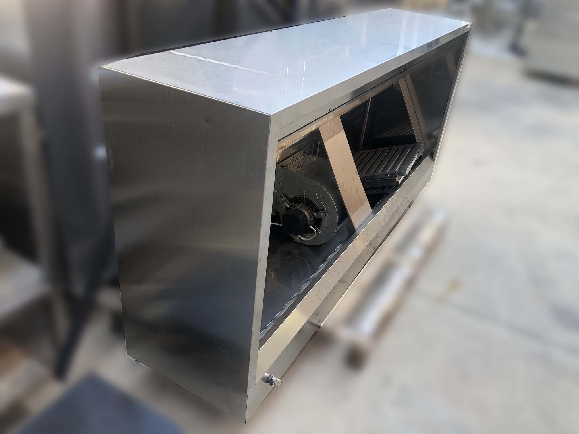 Cappa a muro 2 metri con motore aspirante - Dea Distribuzione