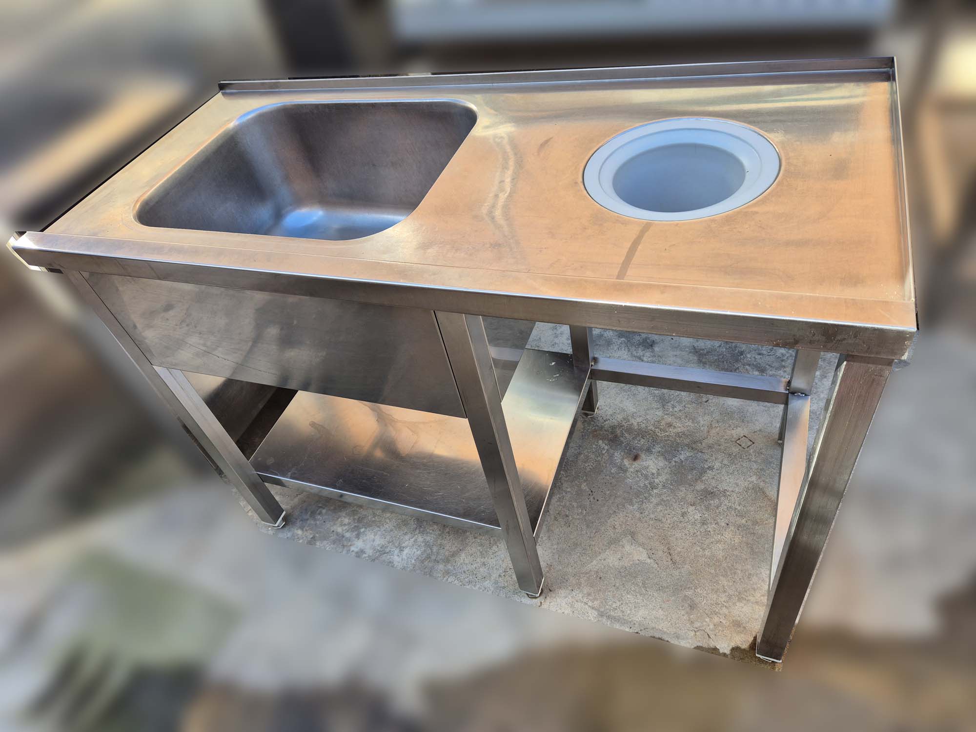 Tavolo preparazione con foro pattumiera 120x55x85 - Dea Distribuzione