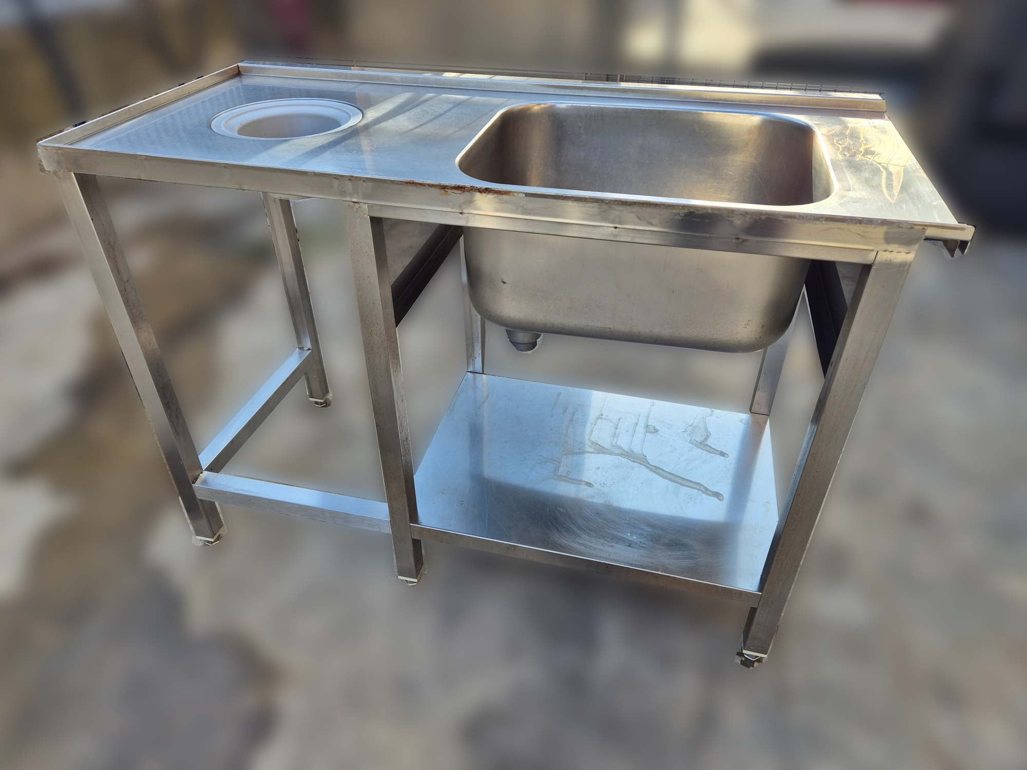 Tavolo preparazione con foro pattumiera 120x55x85 - Dea Distribuzione