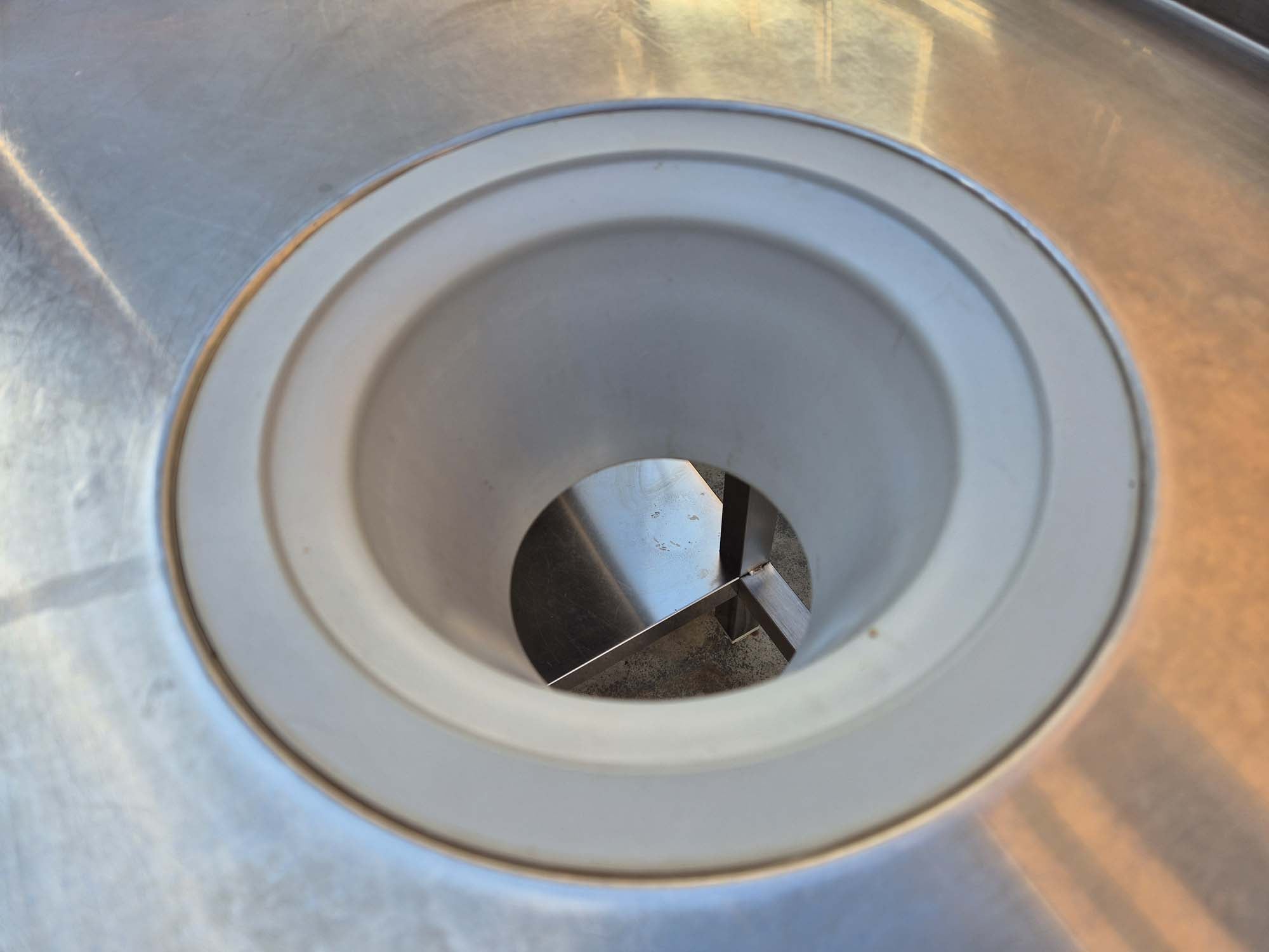 Tavolo preparazione con foro pattumiera 120x55x85 - Dea Distribuzione