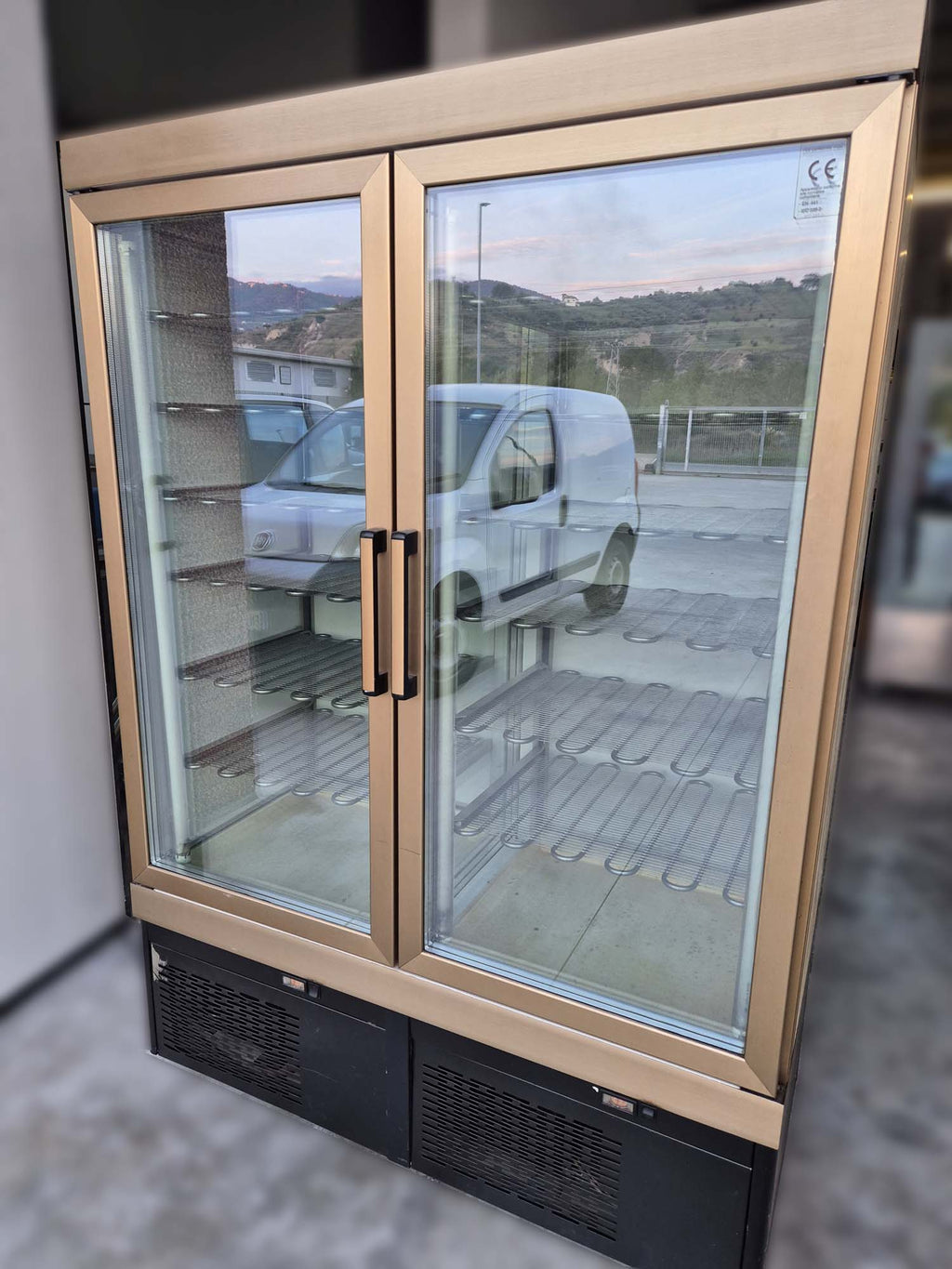 Vetrina pasticceria sottozero LONGONI - Dea Distribuzione