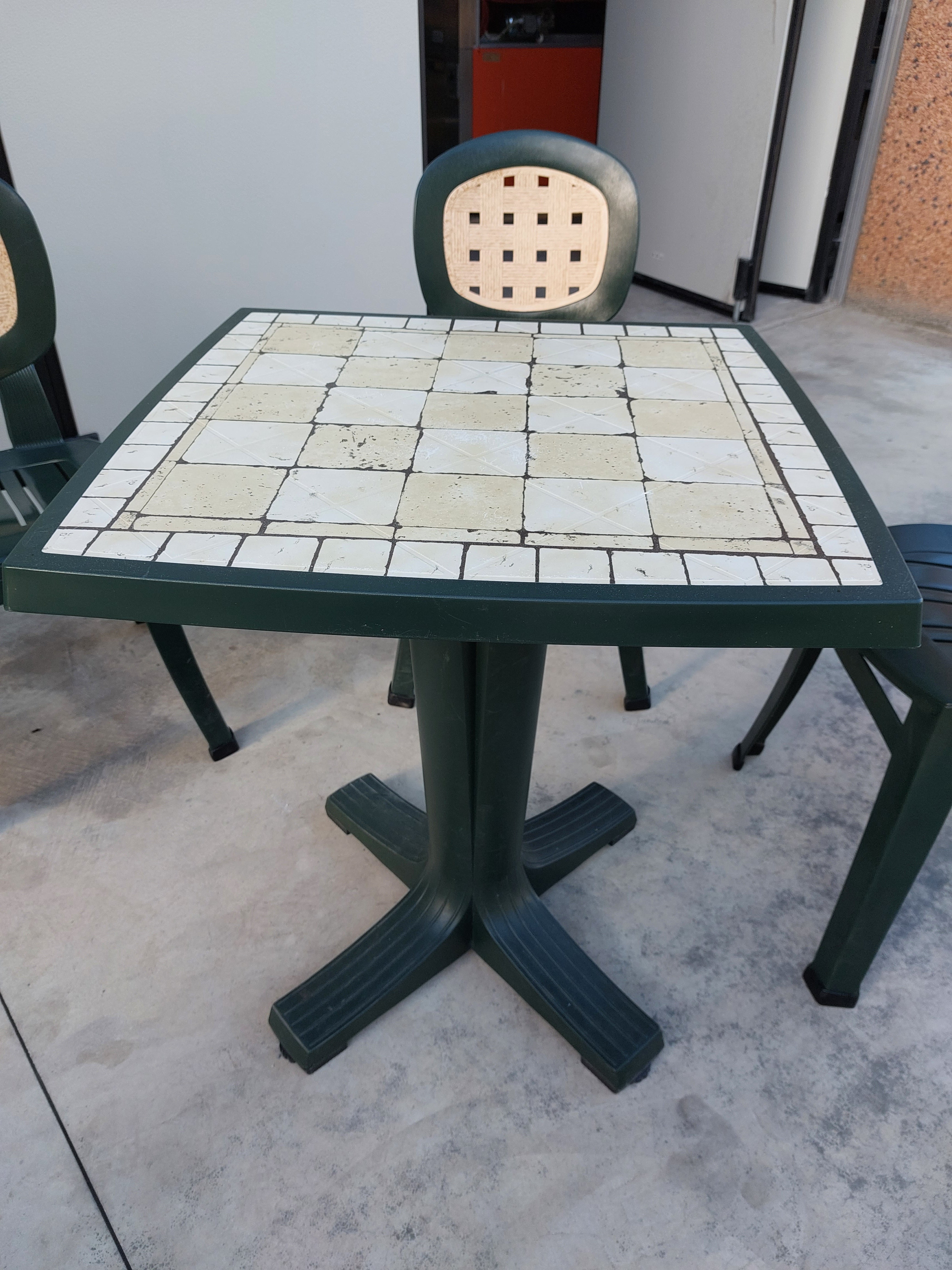 Tavoli da esterno per BAR - Dea Distribuzione