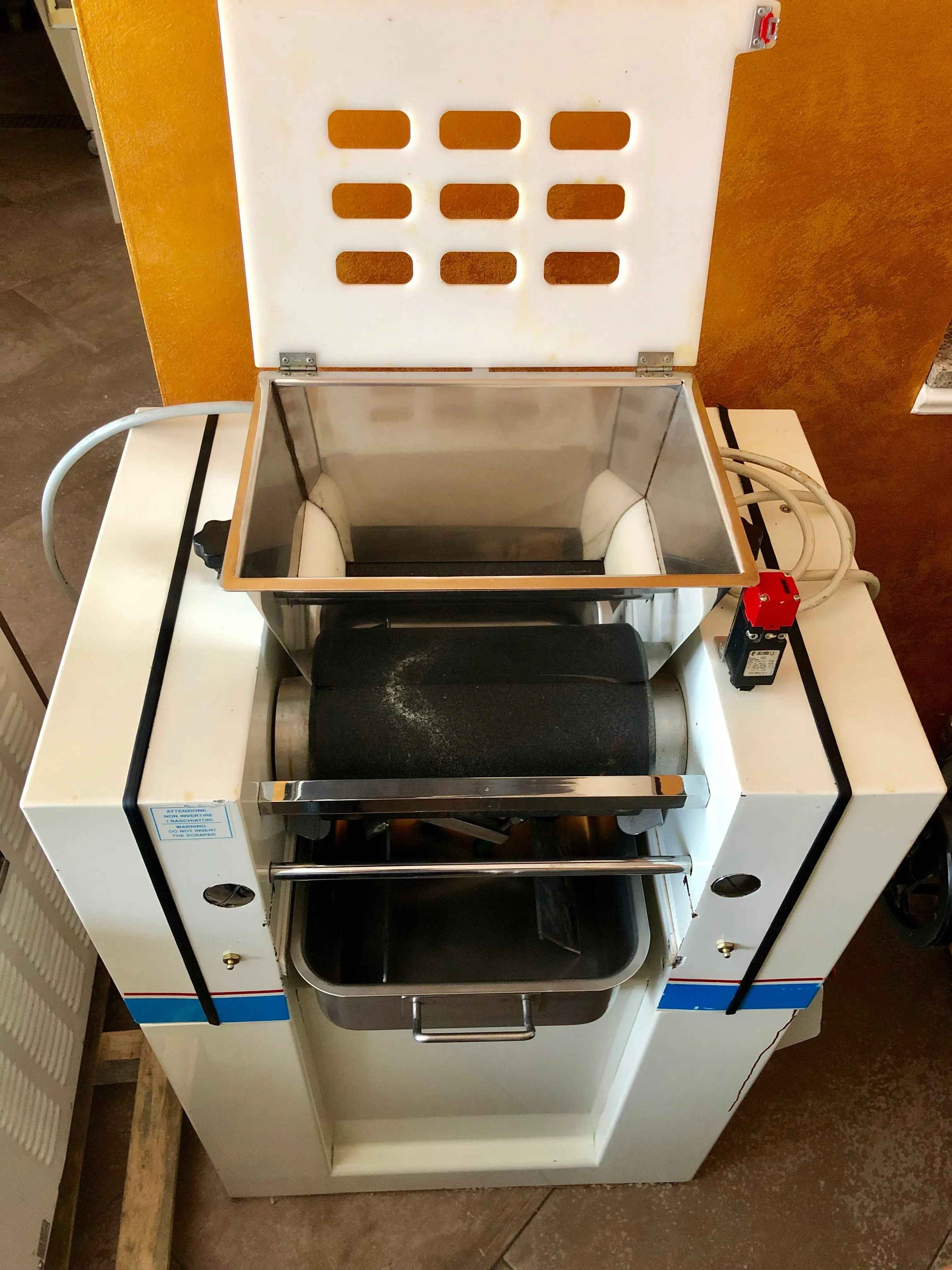 Raffinatrice 2 Cilindri Marca Pietroberto MODELLO R20